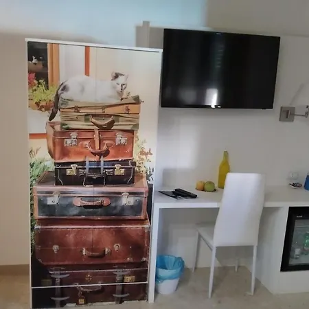 Relais Delle Ceramiche Hotel-3